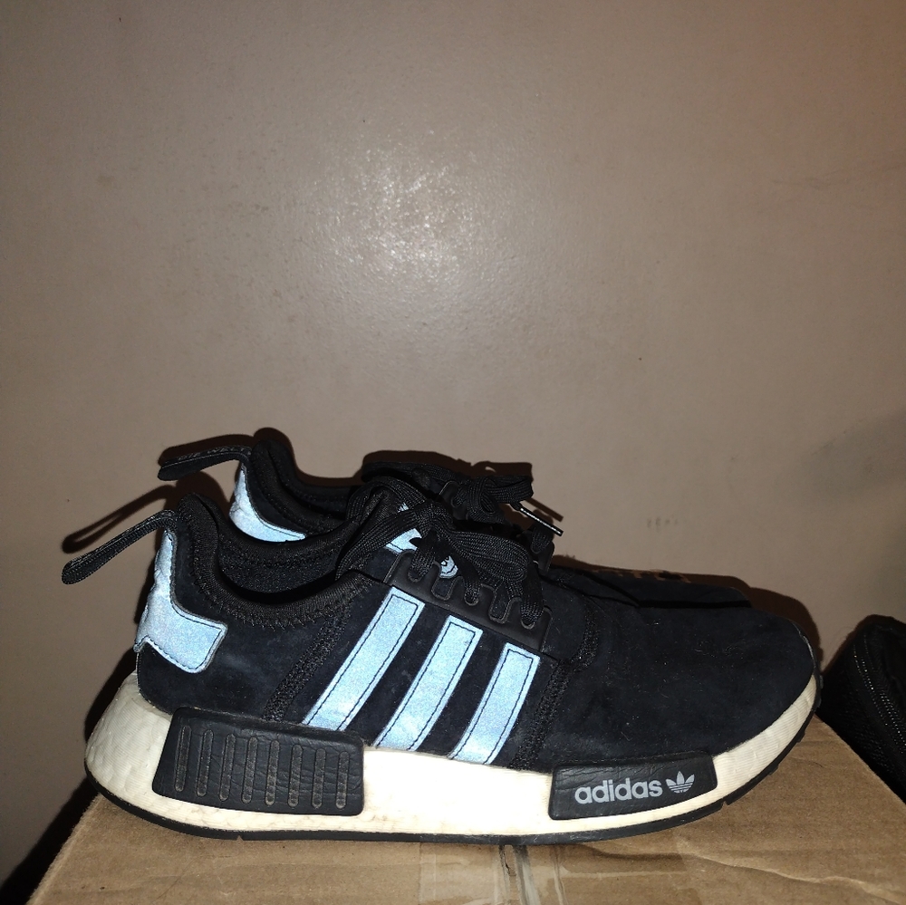 Velvet Adidas NMD R1 Black Suede